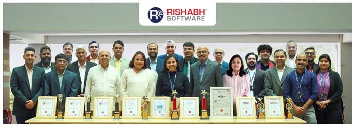 Rishabh Software team with the World HRD Congress 2022 awards