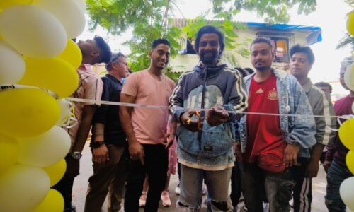 Remo D’Souza surprises his fan and Moj Creator, Himanshu Shrivastav. Inaugurates his first dance studio in Mumbai