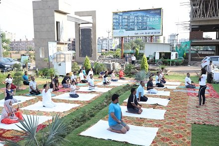 Motia Group hosts Yoga session at Motia Harmony Greens