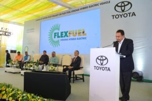 Mr. Kirloskar at Launch of Toyota Pilot Project on Flex Fuel Strong Hybrid Electric Vehicle-min
