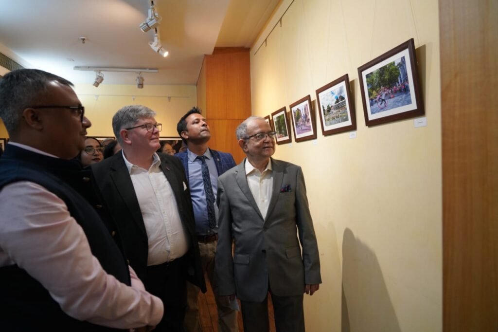 Uk Government Unveils Unplugged: Best of the Uk Photography Exhibition in Kolkata	