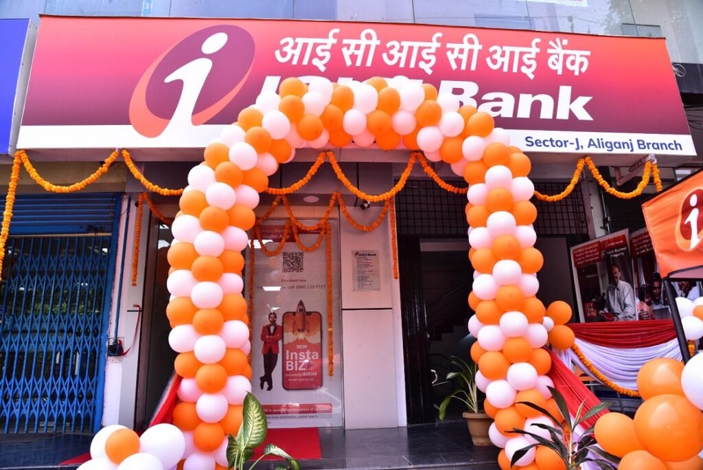  ICICI Bank opens a new branch in Lucknow