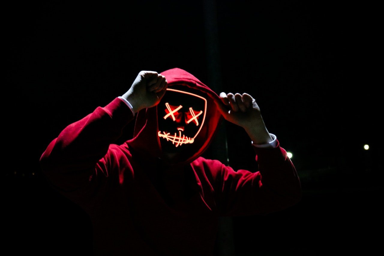https://www.pexels.com/photo/person-wearing-red-hoodie-1097456/
