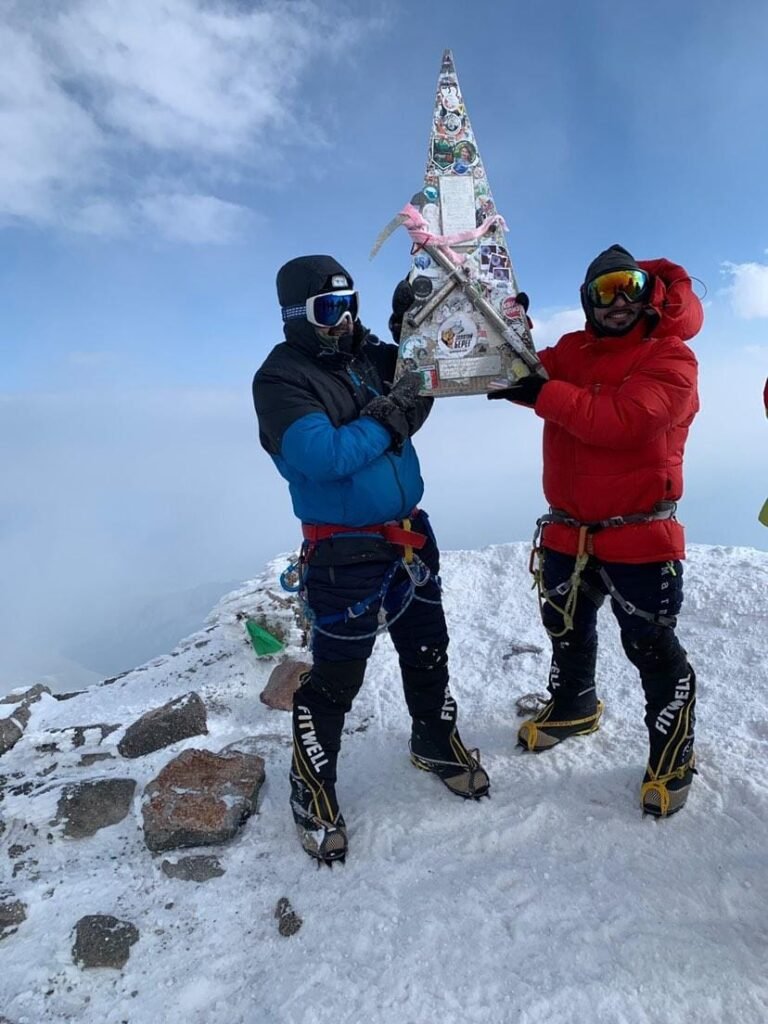 Unwavering Spirit of Patriotism: Omaxe Supports Monumental Achievement on Mount Elbrus