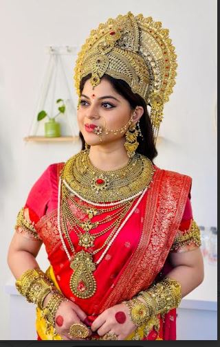 Sneha Wagh Shares It Takes 1.5 Hours to Transform into Chhathi Maiyya: 'I Couldn't Recognize Myself